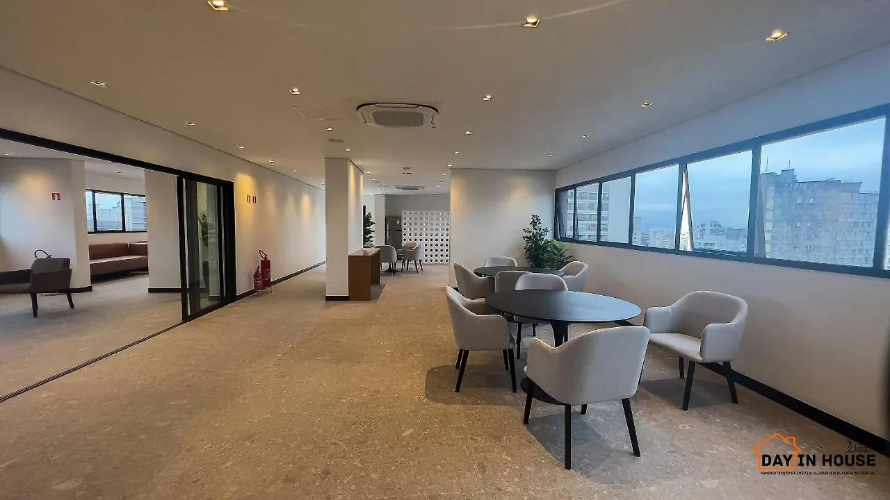 U_221 | Studio Lindo Proximo Ao Hosp. Sirio Libanes 100Mts Sao Paulo