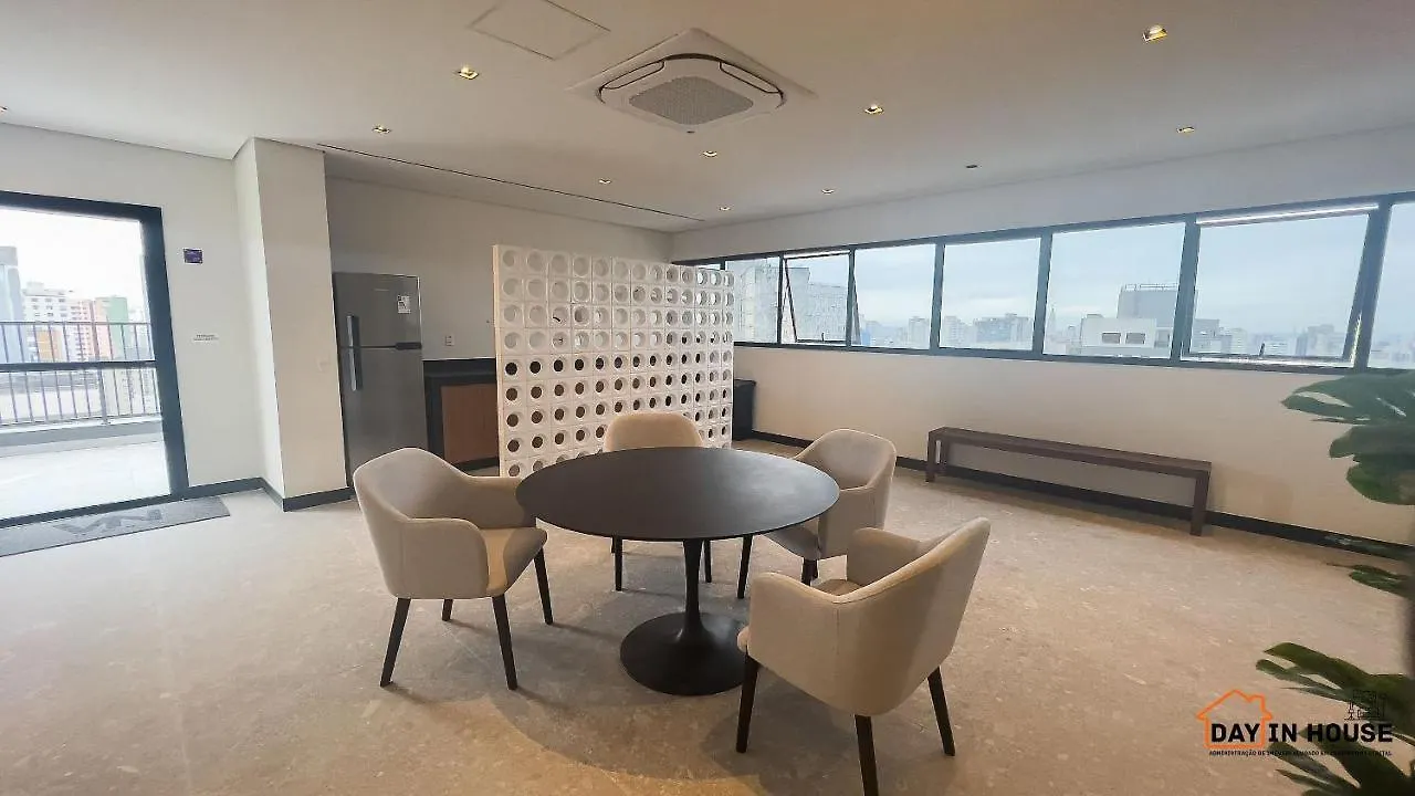 U_221 | Studio Lindo Proximo Ao Hosp. Sirio Libanes 100Mts