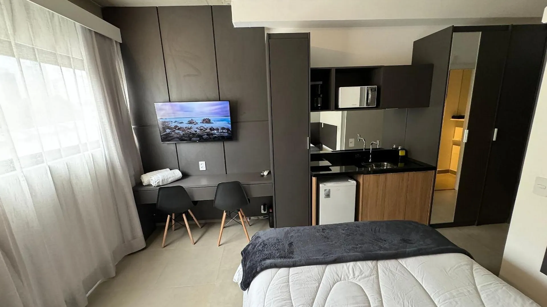 U_221 | Studio Lindo Proximo Ao Hosp. Sirio Libanes 100Mts 0*, Sao Paulo
